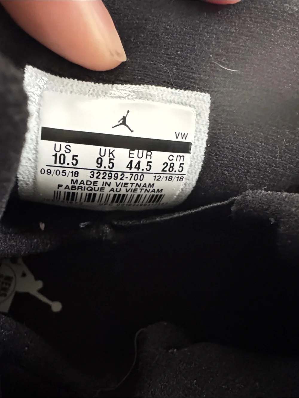 Men’s Air Jordan’s six rings ‘Taxi’ sneakers